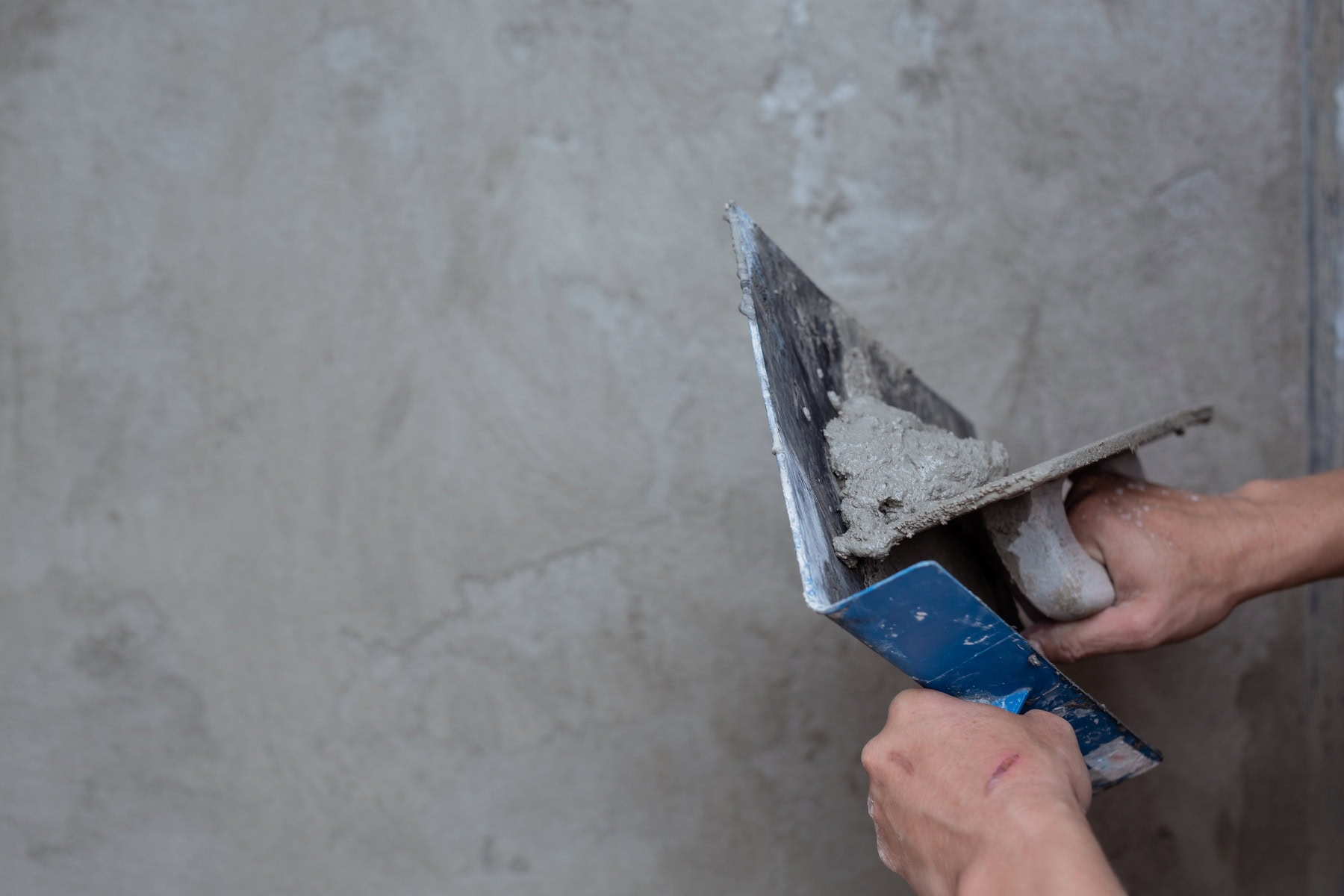 Concrete worker